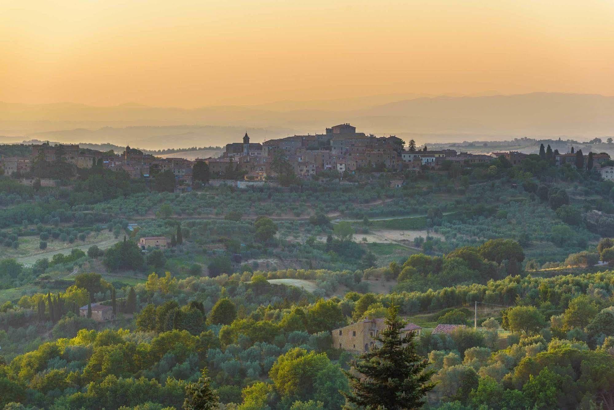 Locanda Di Casalmustia Castelmuzio Exteriör bild