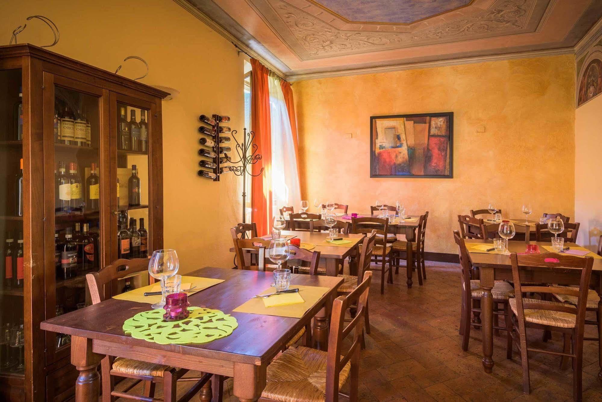 Locanda Di Casalmustia Castelmuzio Exteriör bild