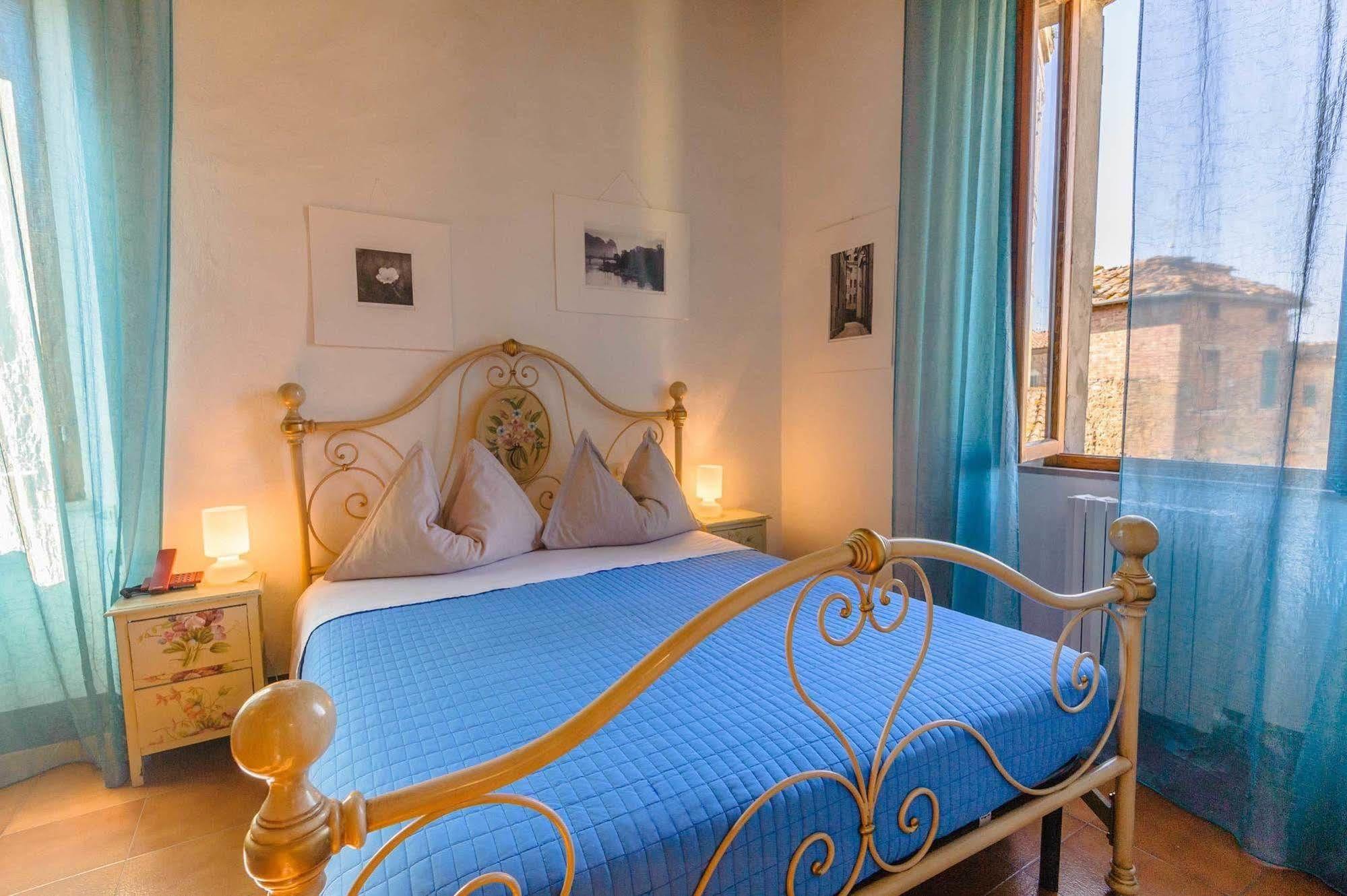 Locanda Di Casalmustia Castelmuzio Exteriör bild